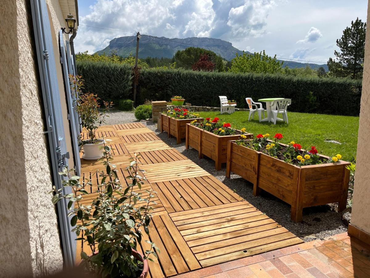 Le Cheval Blanc Bed & Breakfast Serres  Luaran gambar